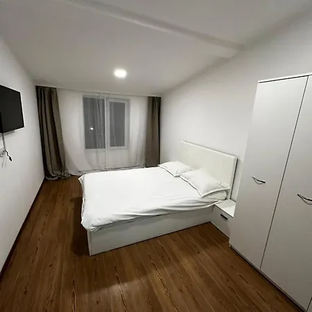 Stone Отель Брашов